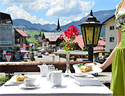  Blick in die Ortschaft von der Terrasse Quelle: Sascha Duffner (Hotel Jagdhof) 